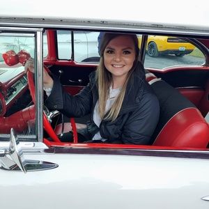 Meet your Posher, Maddison